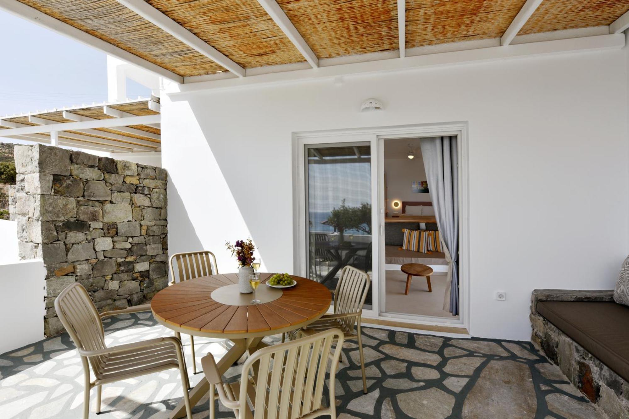 Giourgas Studios & Apartments Provatas Exteriér fotografie