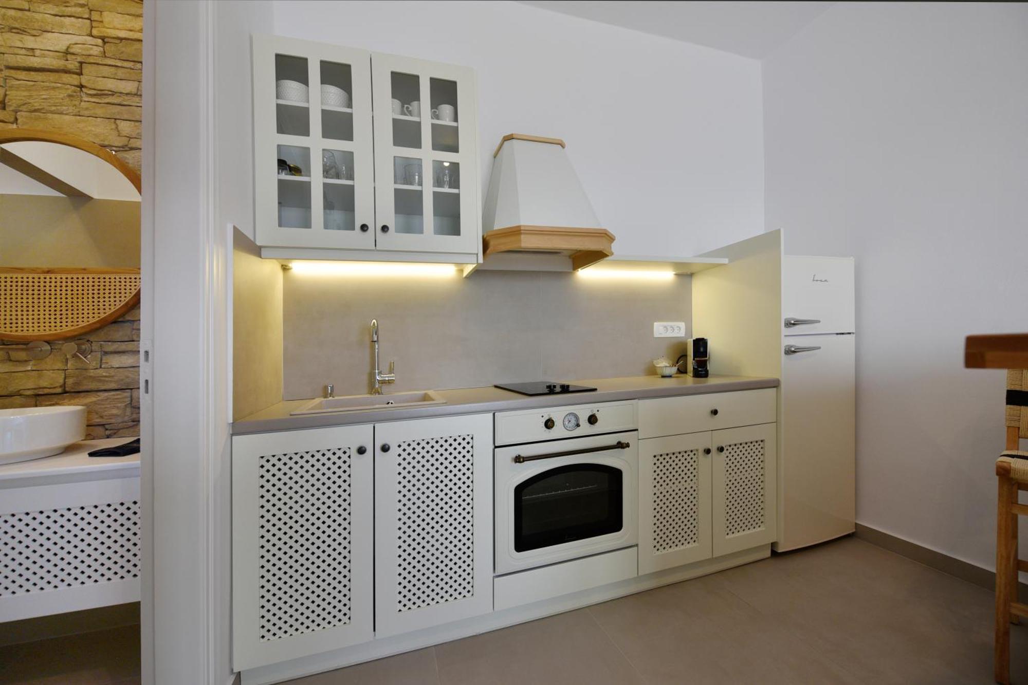 Giourgas Studios & Apartments Provatas Exteriér fotografie